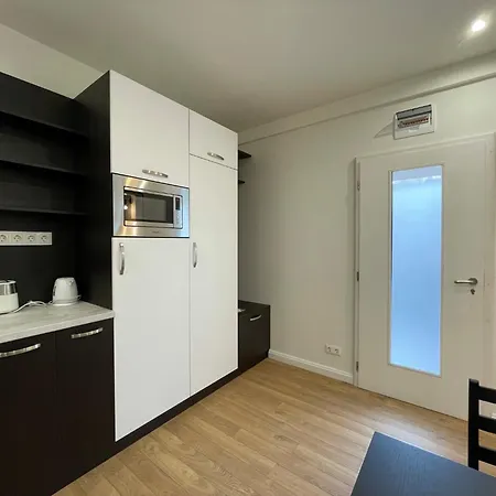 Prime At 92 Antim I Street 소피아