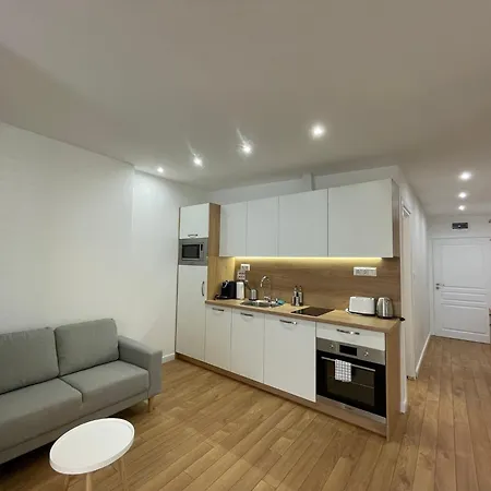 Prime At 92 Antim I Street 4*