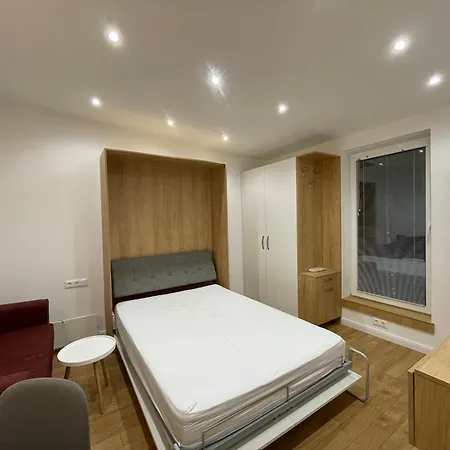 Prime At 92 Antim I Street 4*