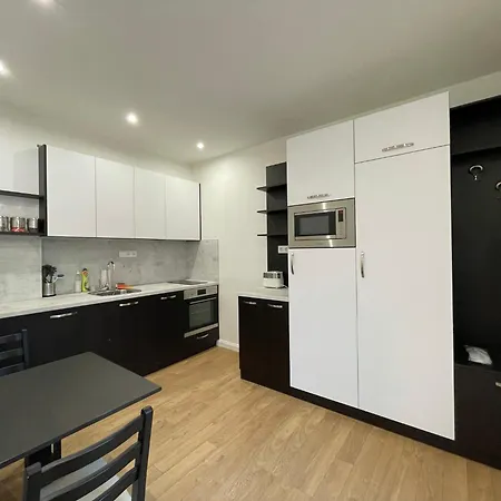 Prime At 92 Antim I Street