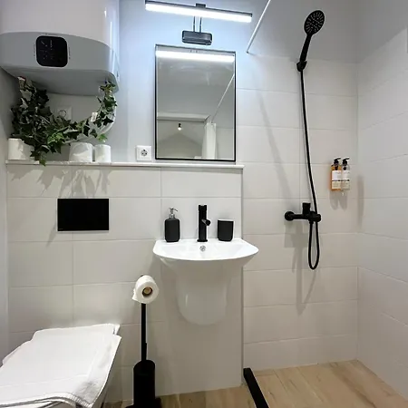 Prime At 92 Antim I Street 4*