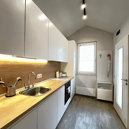 Prime At 92 Antim I Street 4*