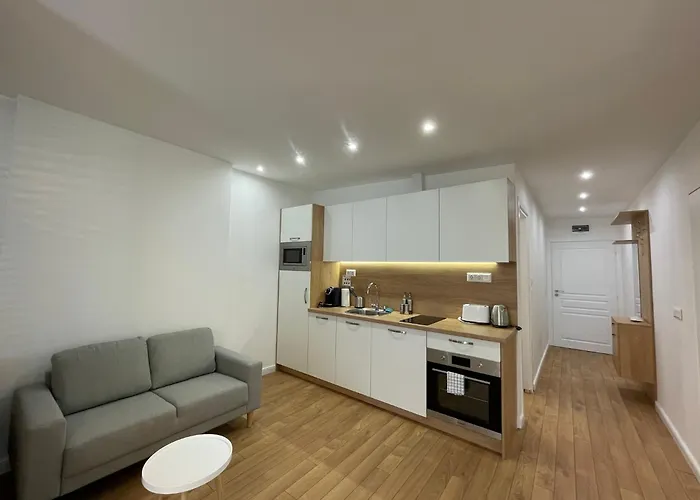 Prime At 92 Antim I Street 4*