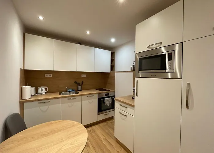 Prime At 92 Antim I Street 4*