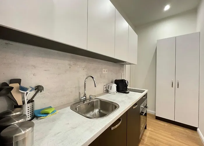 Prime At 92 Antim I Street 4*