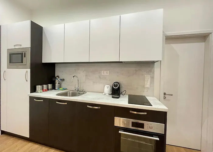 Prime At 92 Antim I Street 4*