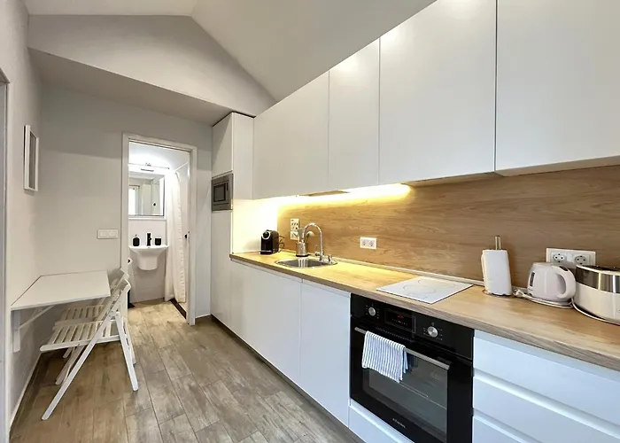 Lägenhetshotell Prime At 92 Antim I Street 4*